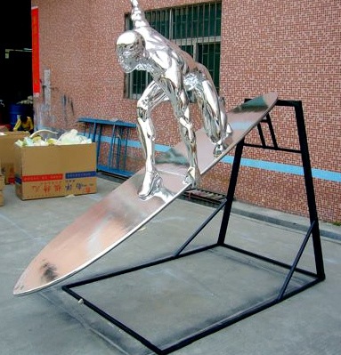 i made the metal "prototype" for the silver surfer movie display